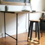 How to Build the Easiest Desk Ever