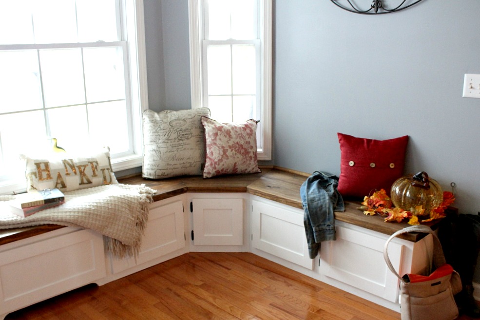 You won't believe the difference these DIY Built Ins had on this breakfast kitchen nook!