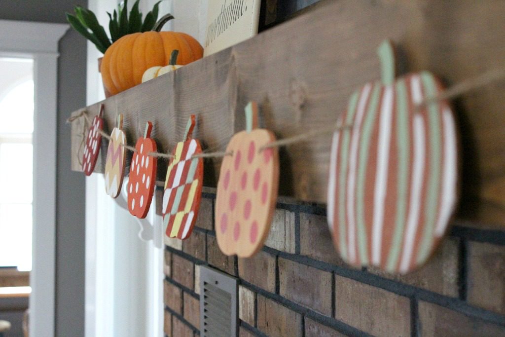 Super Easy Fall Pumpkin Banner--Woodshop Diaries