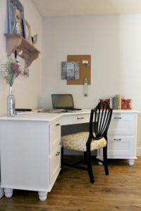 Build Your Own Corner Desk {That Looks Like A Pro}