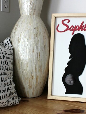 DIY Personalized Baby Gift Idea--Ultrasound Frame