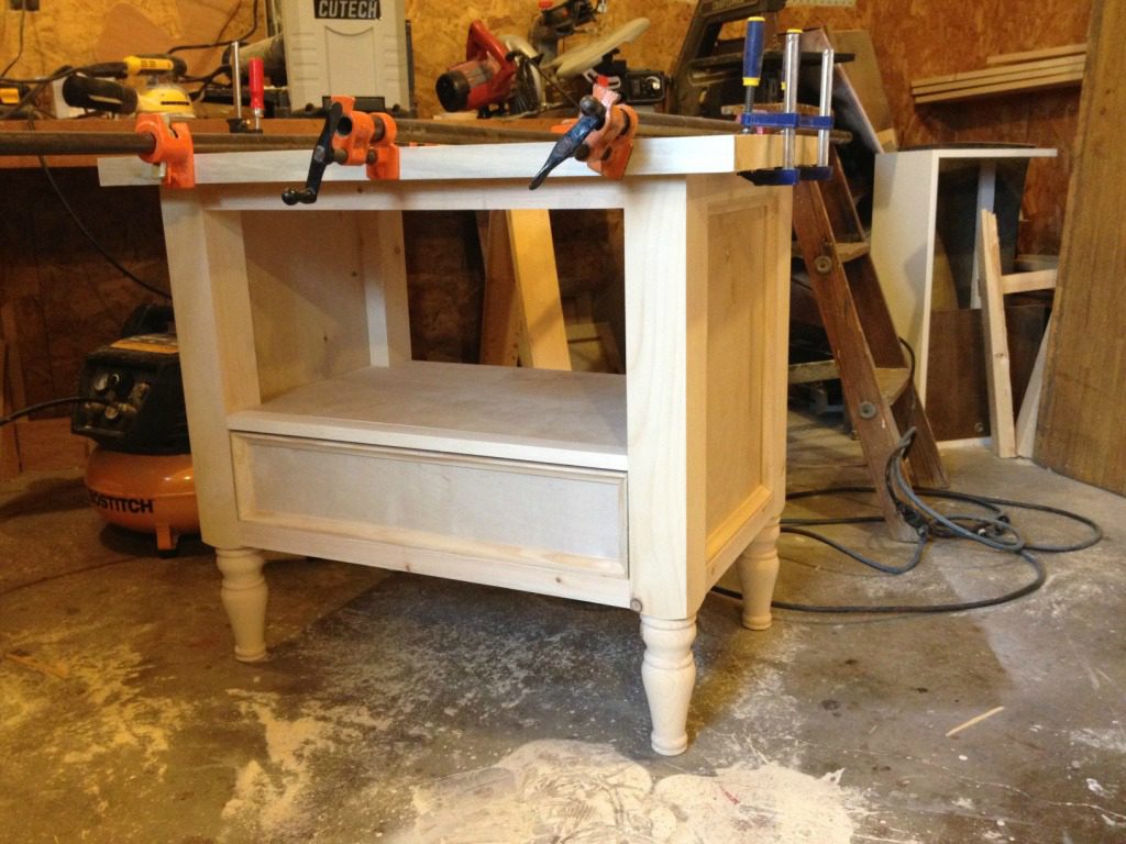 How to Build a DIY Single Bathroom Vanity