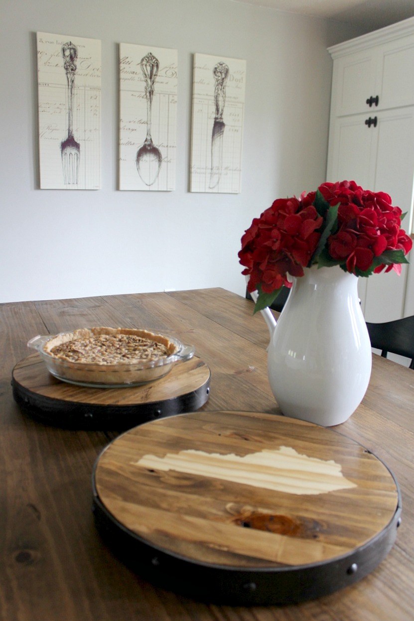 Gorgeous DIY Personalized Lazy Susan