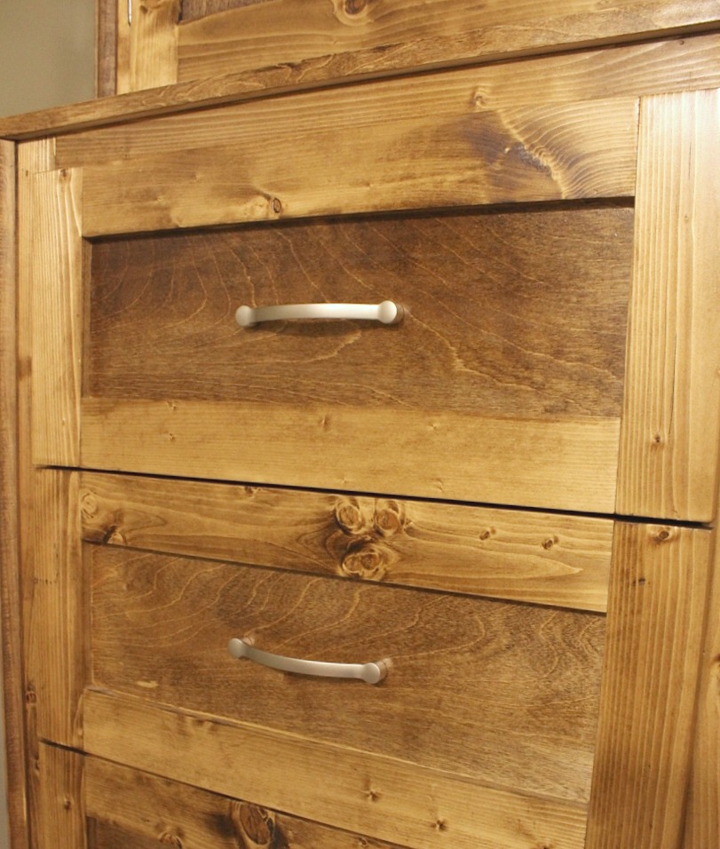 Drawer pulls on built ins