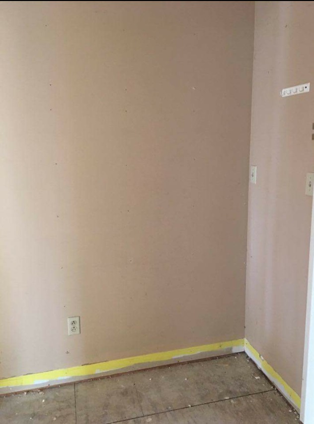 Mudroom before right side empty corner