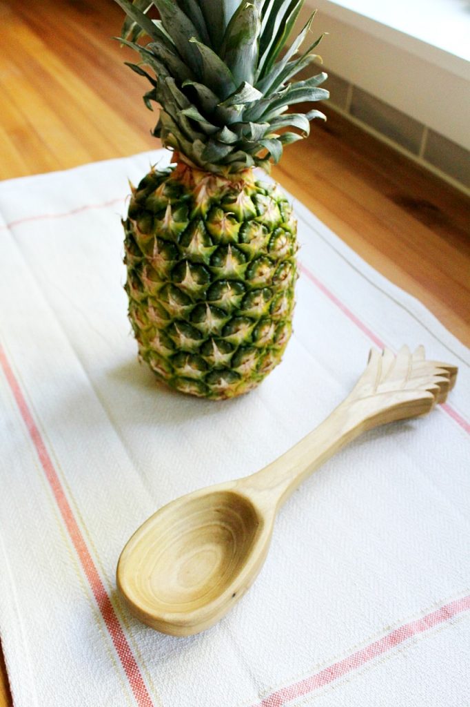 How to carve a wooden pineapple spoon