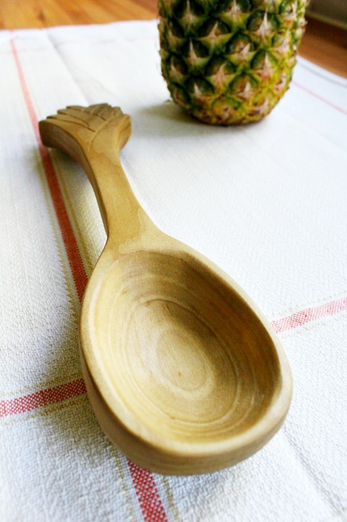 How to carve a wooden pineapple spoon
