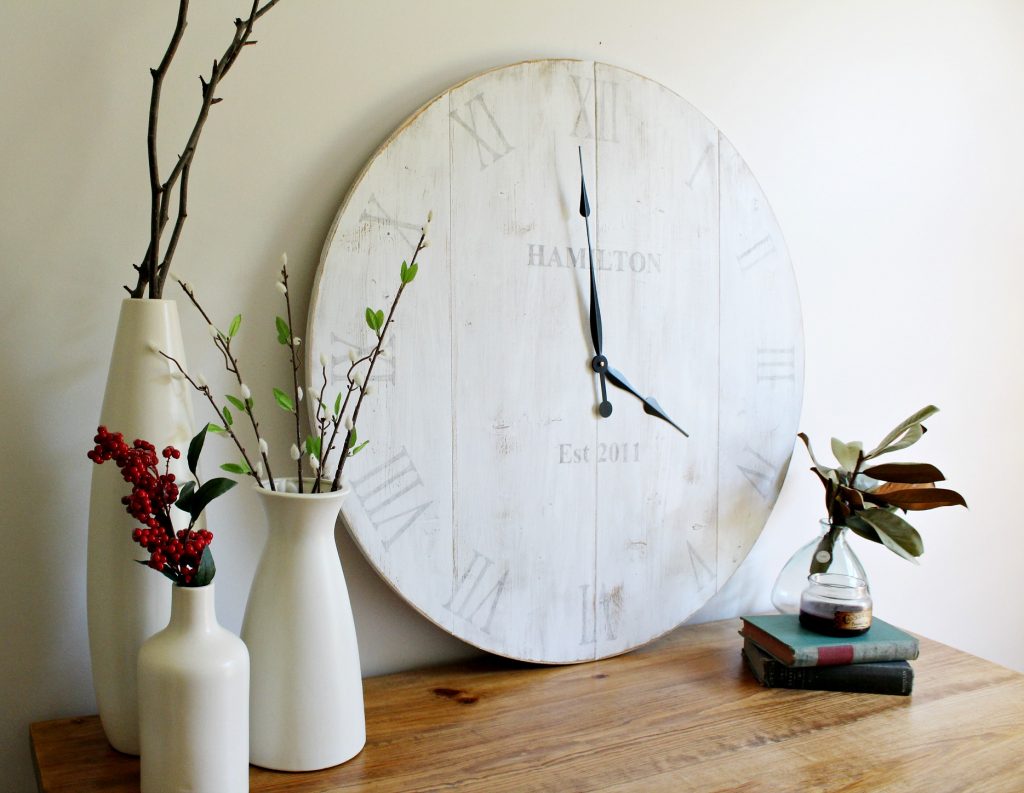 How to make your own personalized wood wall clock with free tutorial