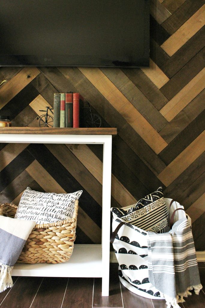 How to install herringbone pattern barn wood wall to create beautiful accent wall.