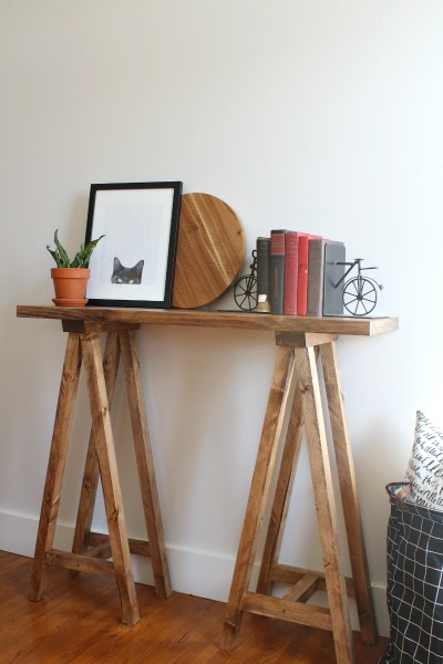 DIY Sawhorse Console Table--Modern Farmhouse Decor--Stained in Minwax Special Walnut