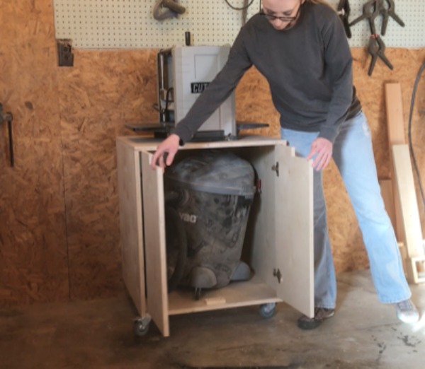 DIY Mobile Tool Cart Used For Planer Stand