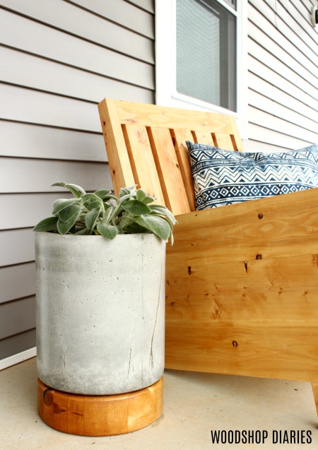 How to Make a DIY Concrete Planter for Your Front Porch!