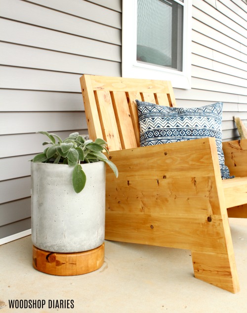 How to make your own DIY concrete planter pot with wooden base