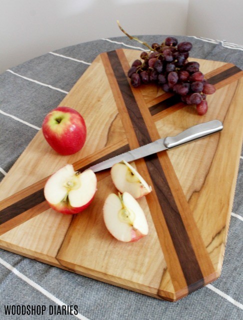 Adorable x design cutting board--great DIY christmas gift idea