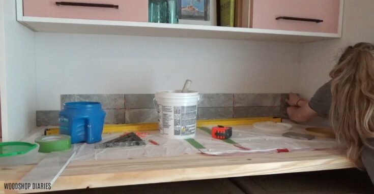 How to Tile a Backsplash --{A Tutorial for Beginners!}