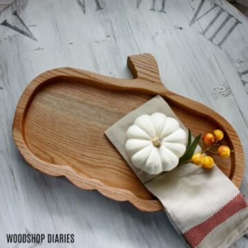 DIY Pumpkin Plate Serving Tray--a fun fall seasonal craft