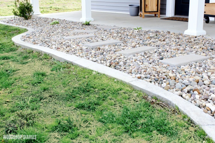 How To Make A Concrete Landscape Curb In 4 Easy Steps - Diy Concrete Edger