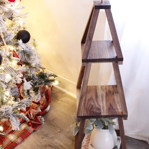 DIY Wooden Christmas Tree Shelf