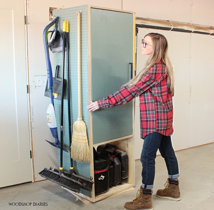 Lazy Susan DIY Garage Storage Cabinet--FREE PLANS!