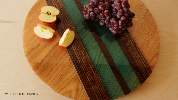 I made this wooden epoxy cutting board out of the offcuts, I used