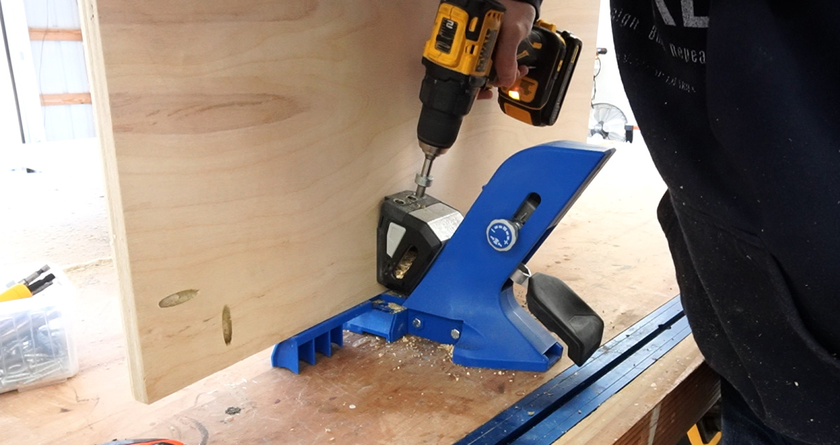 Drilling pocket holes into open shelf plywood