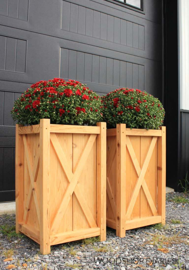DIY Wooden Wagon --{A Simple Fall Front Porch Decor Idea}
