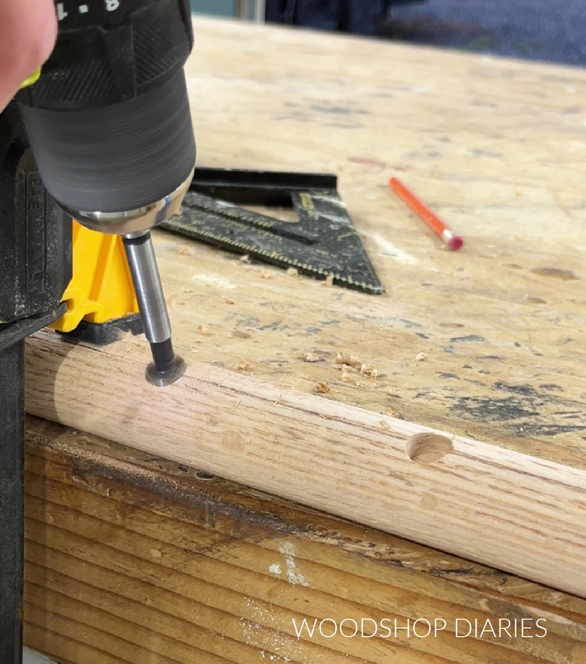 Using a forstner bit to drill holes for tea mug pegs in wooden dowel