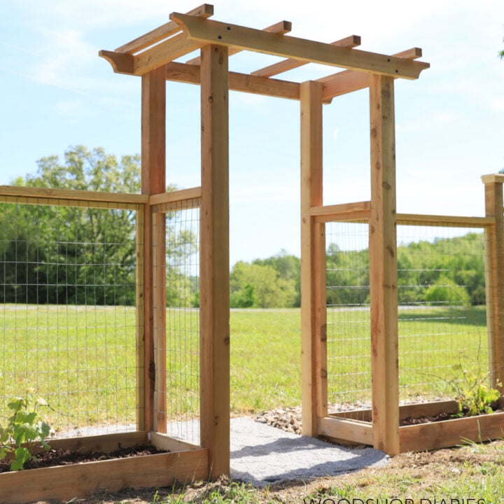How to Build an Enclosed Walk-In Garden | BUILDING PLANS