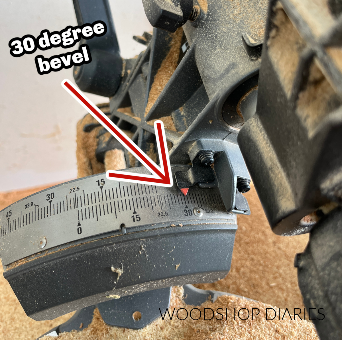 close up of bevel angle adjustment showing 30 degree bevel