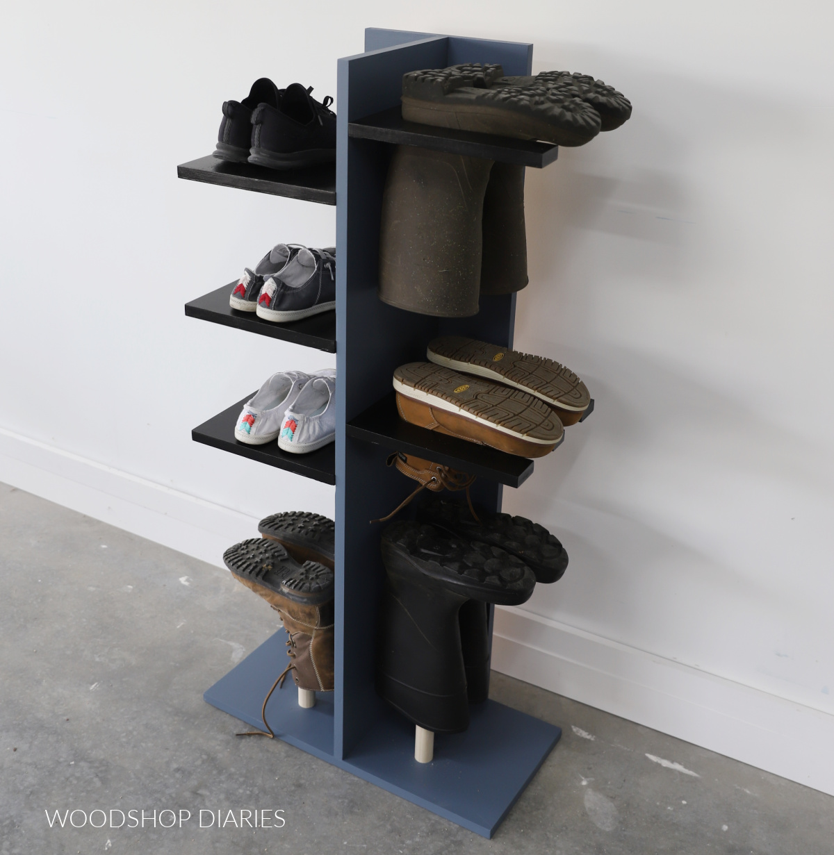 https://www.woodshopdiaries.com/wp-content/uploads/2023/10/Shoe-shelf-organizer.jpg