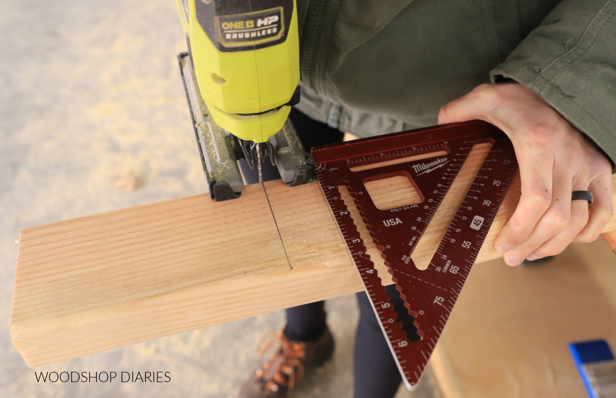 Using a jig saw and a speed square to cut a straight line on 2x4