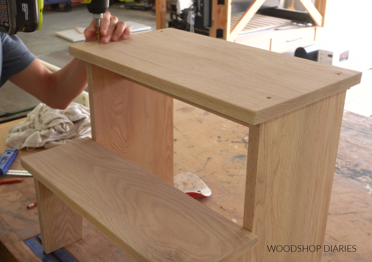 Attaching top of table with screws