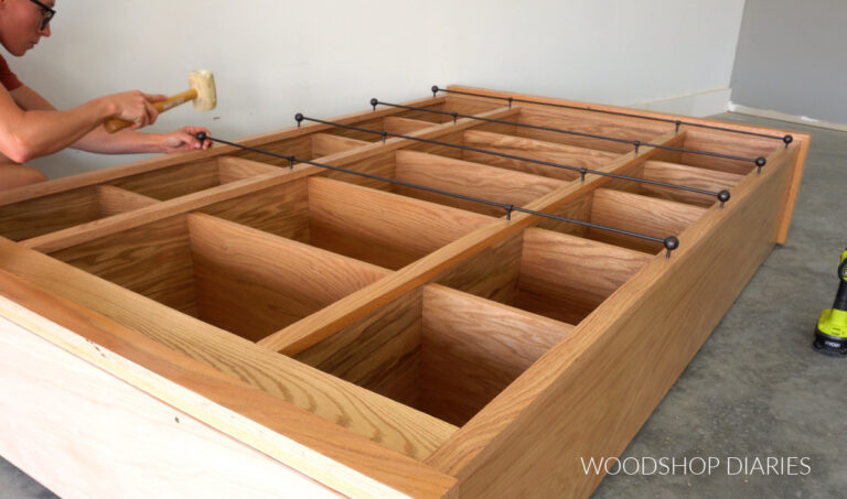 How to DIY a Gallery Rail for a Bookshelf | FOR CHEAP!