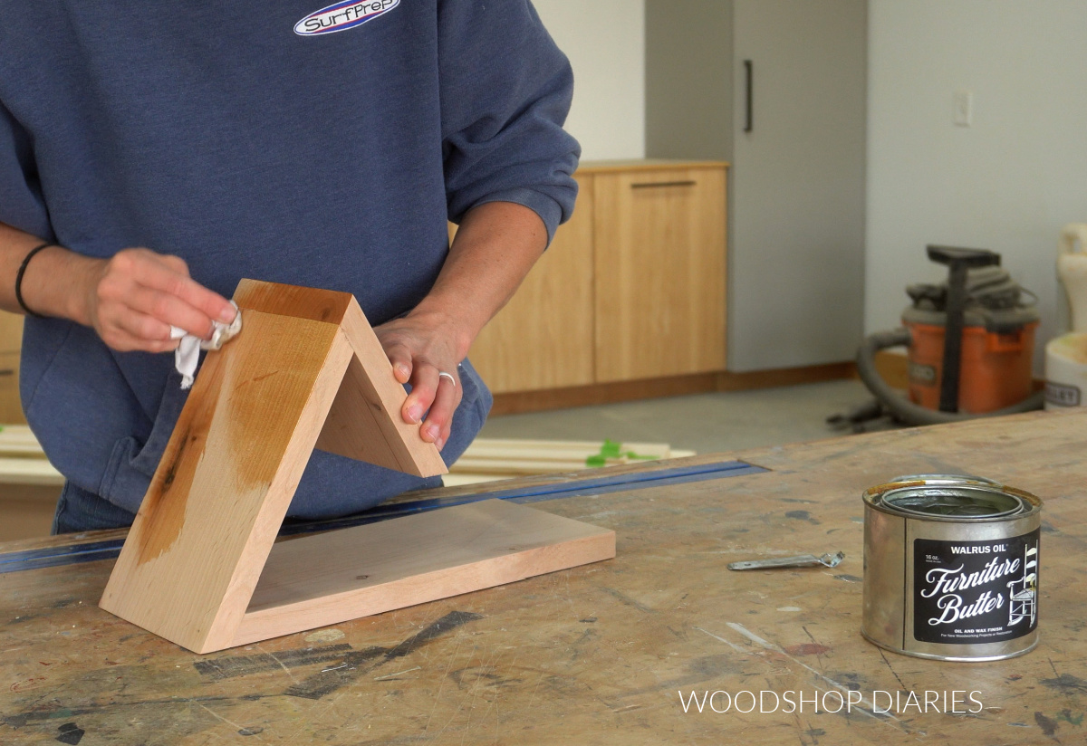 Applying furniture butter finish to DIY book holder stand