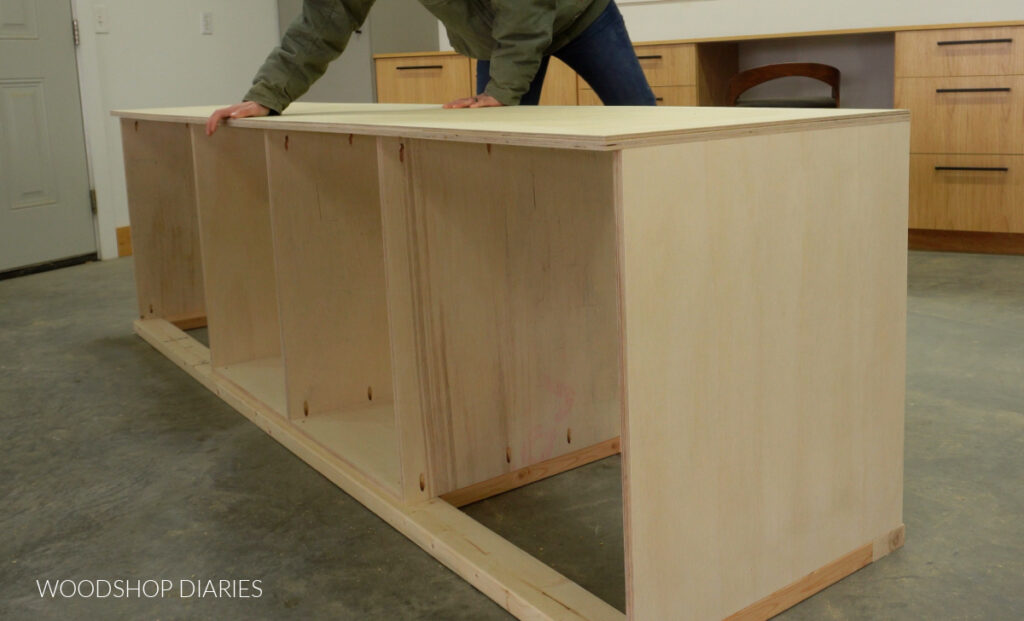 DIY Mobile Miter Saw Station with Storage | BUILDING PLANS