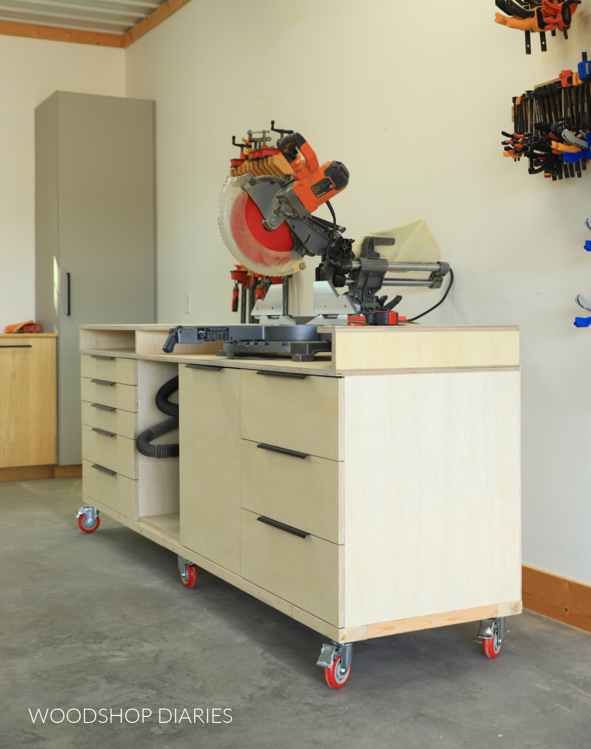 DIY Mobile Miter Saw Station with Storage | BUILDING PLANS, image size:1200x1520